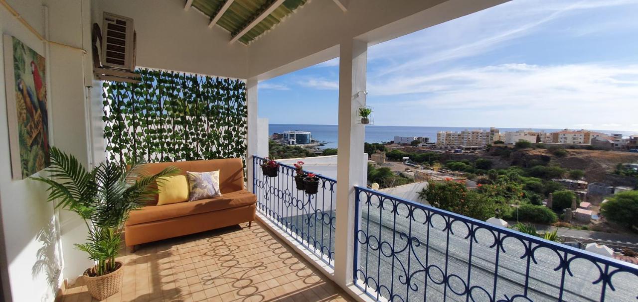 Kelly Guest House Praia Kültér fotó